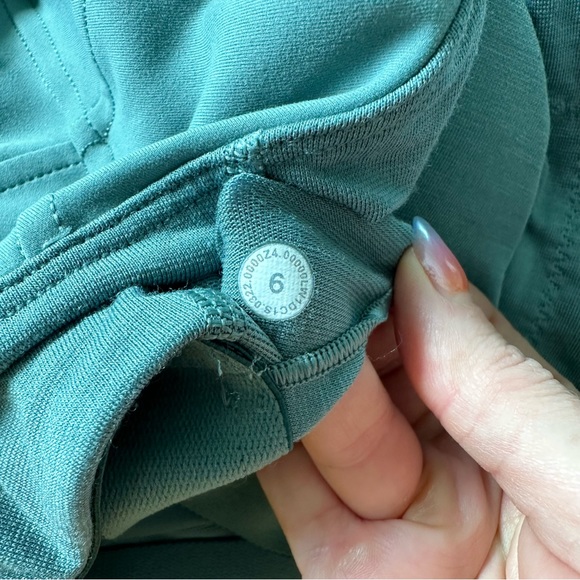 Lululemon Wunder Train Racerback Tank Top - Size 6 Tidewater Teal - Picture 5 of 5
